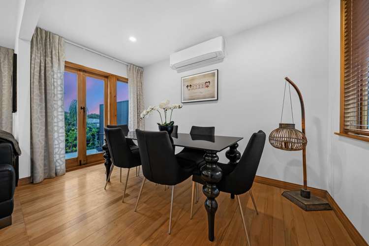 11 Bradbury Road Botany Downs_10