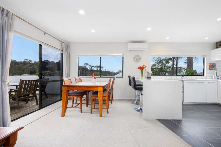 17 Coralsea Way Arkles Bay_5