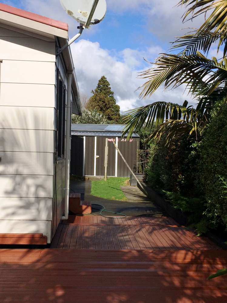 1/32 London Street Te Atatu Peninsula_8