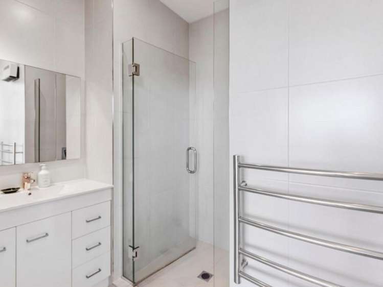 1171 Whangaparaoa Road Gulf Harbour_21