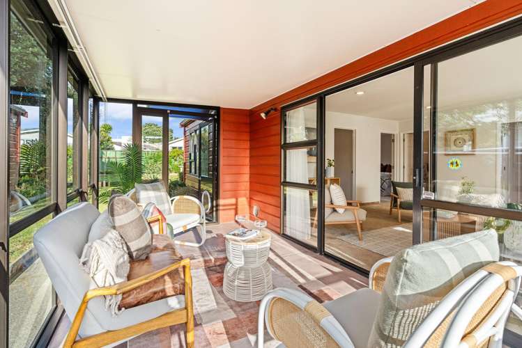 34 Norfolk Crescent Otaki Beach_10