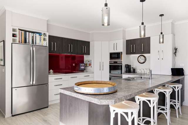 6 Tuhua Close Wharewaka_3