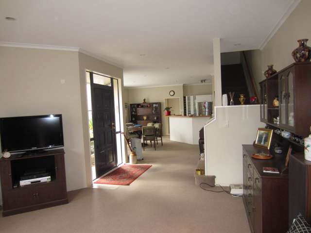 6 Canterbury Park Lane Ellerslie_2