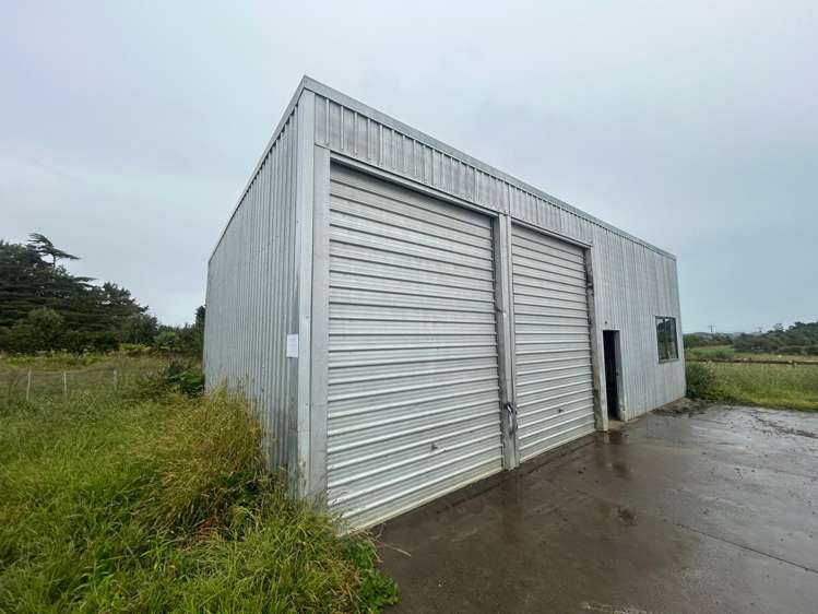 47 McRobbie Road Kingseat_8