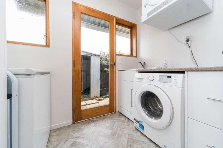 32 Pioneer Highway Awapuni_24