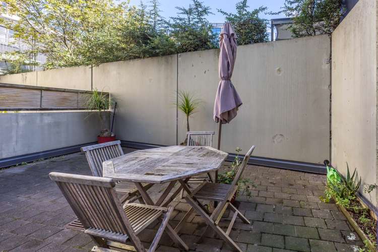 1r/15 Nelson Street Auckland Central_6