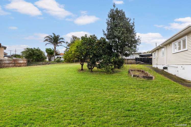 52 Beaubank Road Kelston_17