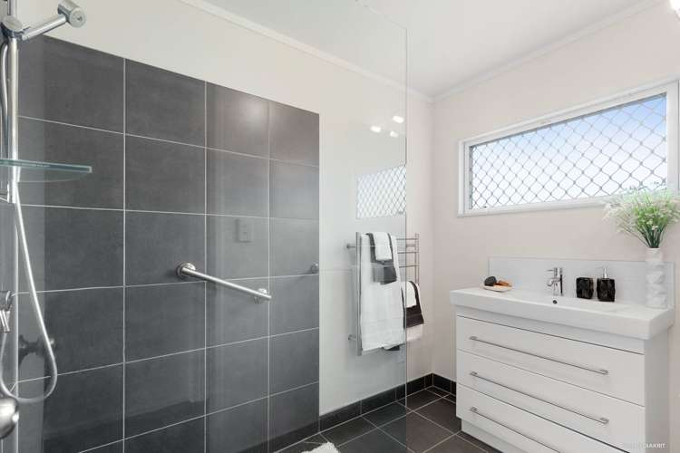 2/94 Nile Road Milford_10