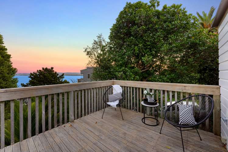 78 Island Bay Road Coastal Beach Haven_20