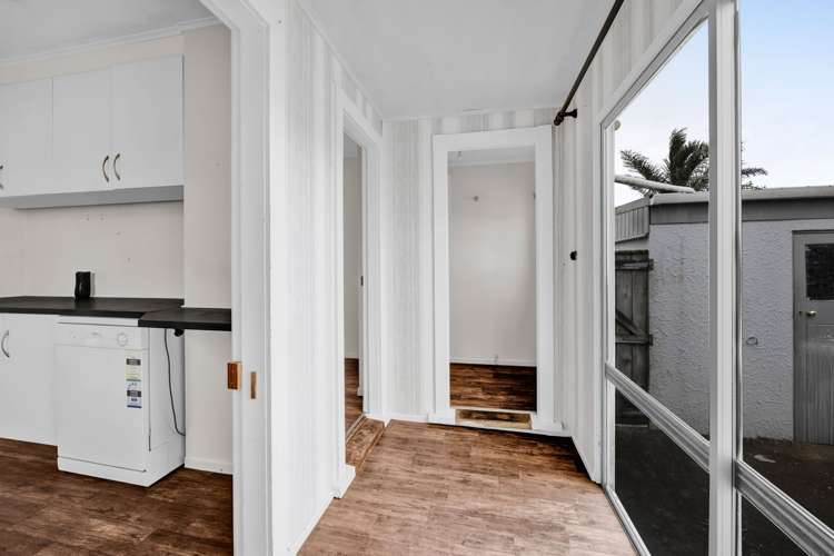 8 George Street Hawera_9