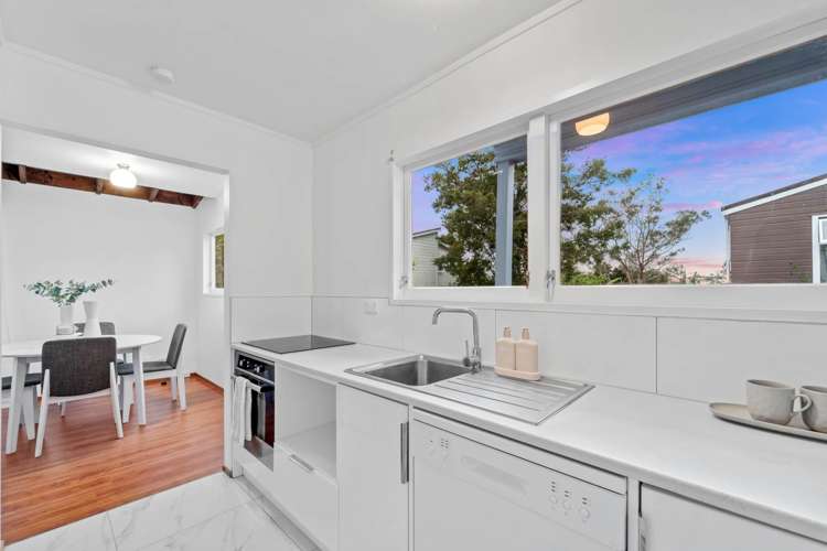 2/32a Clayburn Road Glen Eden_6