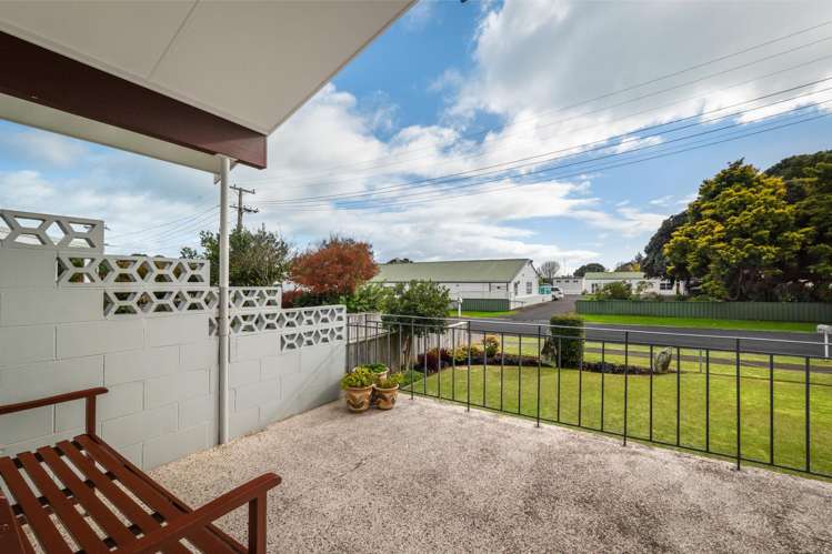 5 West Crescent Te Puru_6