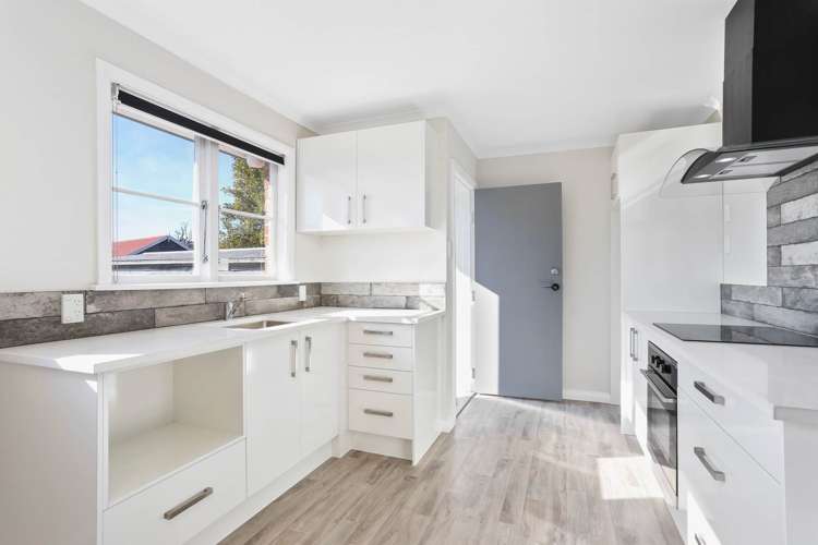 4033 Great North Road Glen Eden_5