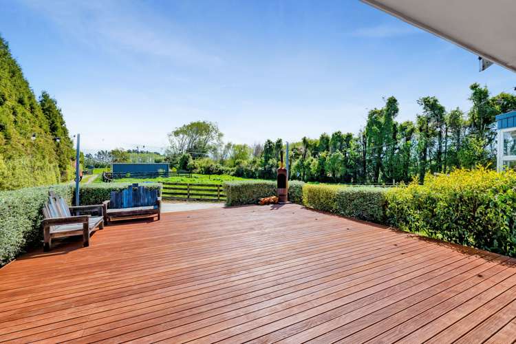 1233 Egmont Road Egmont Village_19