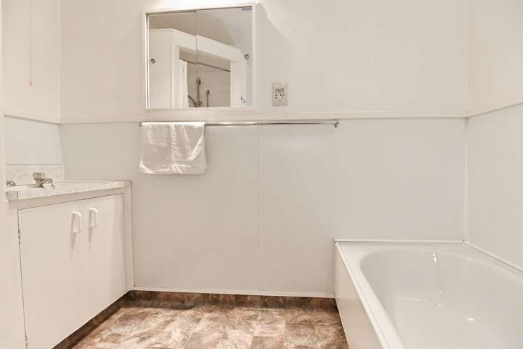 1/510 Heretaunga Street East Hastings_8