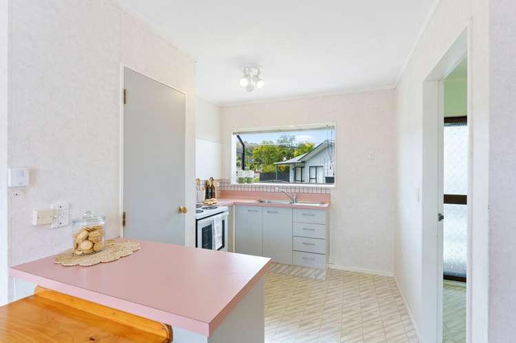 15 Atarau Grove Paraparaumu_7