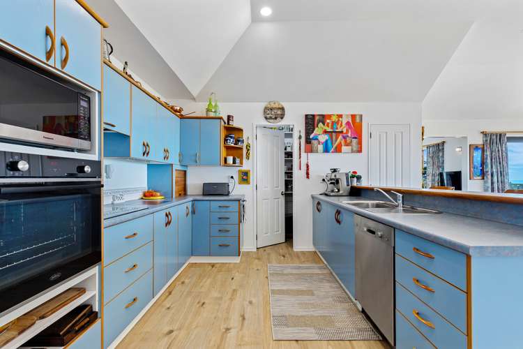 1 Buxton Place Gore Bay_12