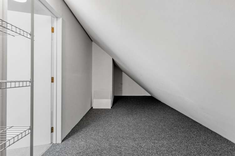 2/8 Mayfair Street Riccarton_29