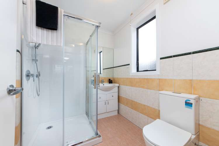 44 Margate Road Blockhouse Bay_11