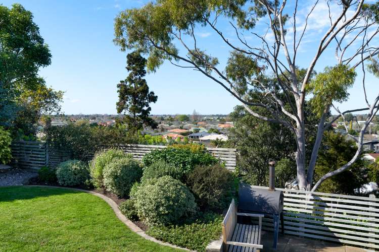 8 Ewan Place Taradale_17