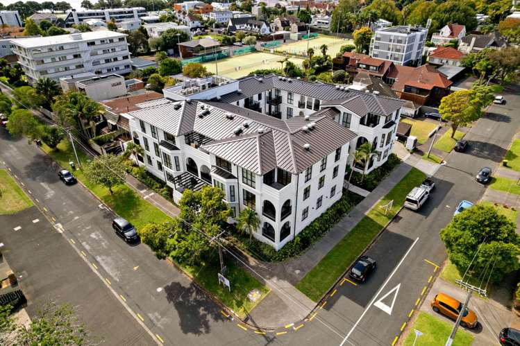 203/2 Tagalad Road Mission Bay_21