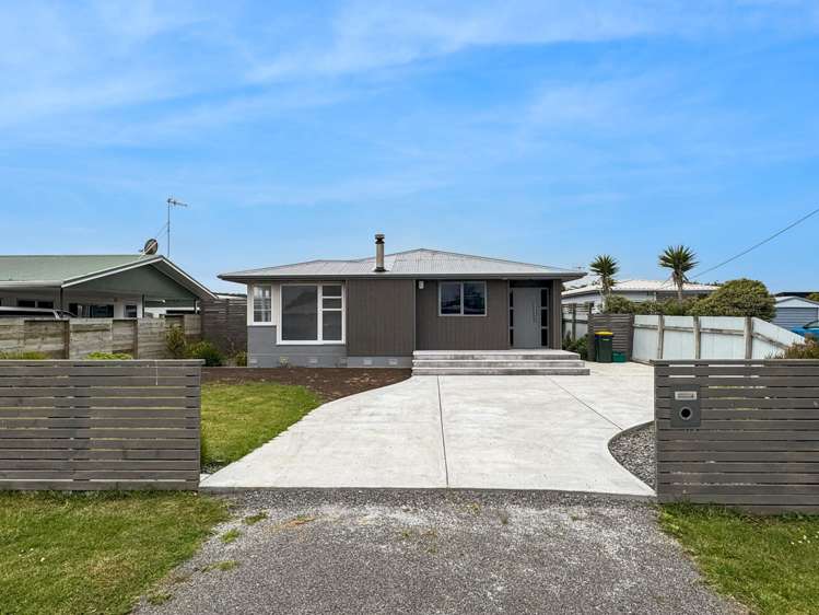 12 Hart Street Foxton Beach_21