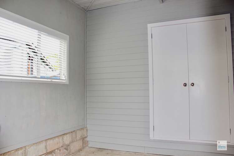 18a Puketitiro Street Glen Eden_12