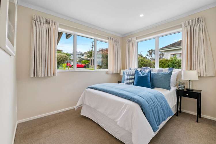 12 Kiteroa Terrace Rothesay Bay_9