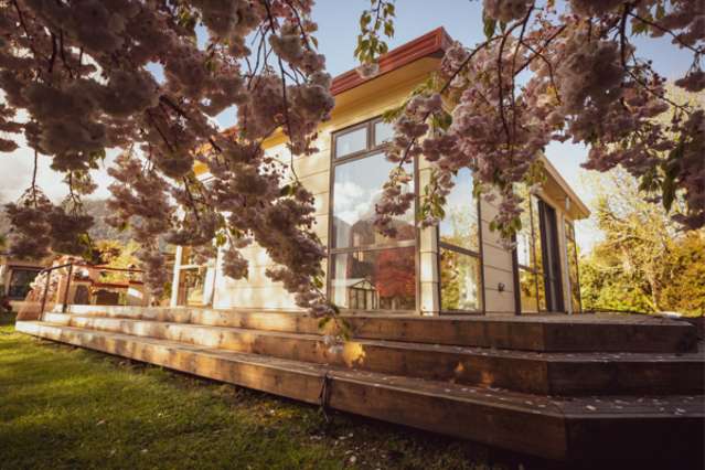 Fox Glacier Homestay B&B with Mt Cook Views