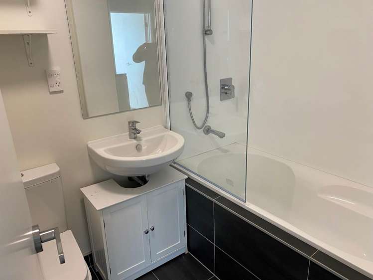 3 Stitchbird Crescent Papakura_11