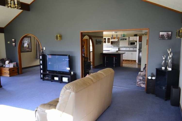 452 Falla Burn Road Balclutha_3