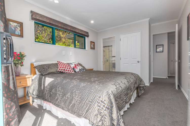 143 Eskdale Road Papakowhai_15