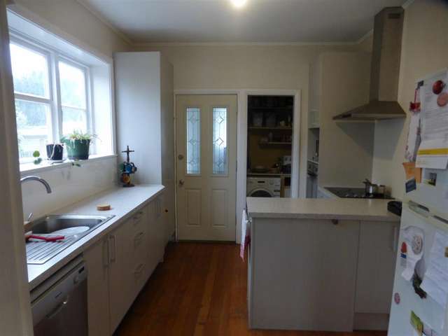 29 Piko Crescent 10211_1