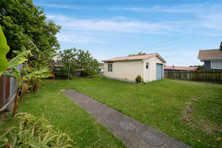 77 Flat Bush Road Clover Park_13