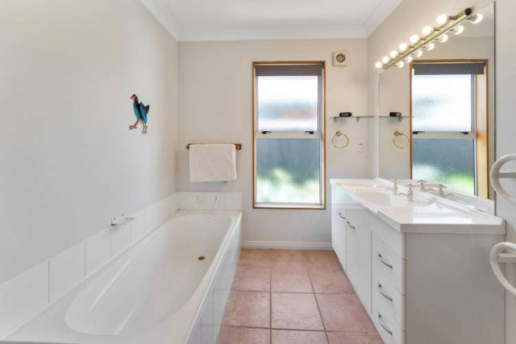 15 Templemore Drive Richmond_13