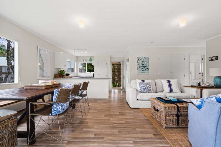 8 Ringer Avenue Matapouri_8