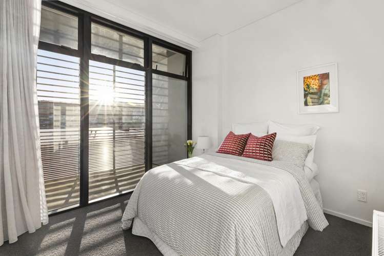 204/11 Jean Caldwell Way Island Bay_8