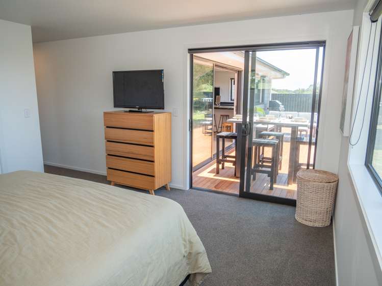 24 Dudley Crescent Cable Bay_11