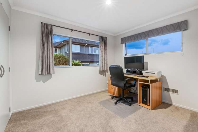 63 Chesterfield Way Orewa_18