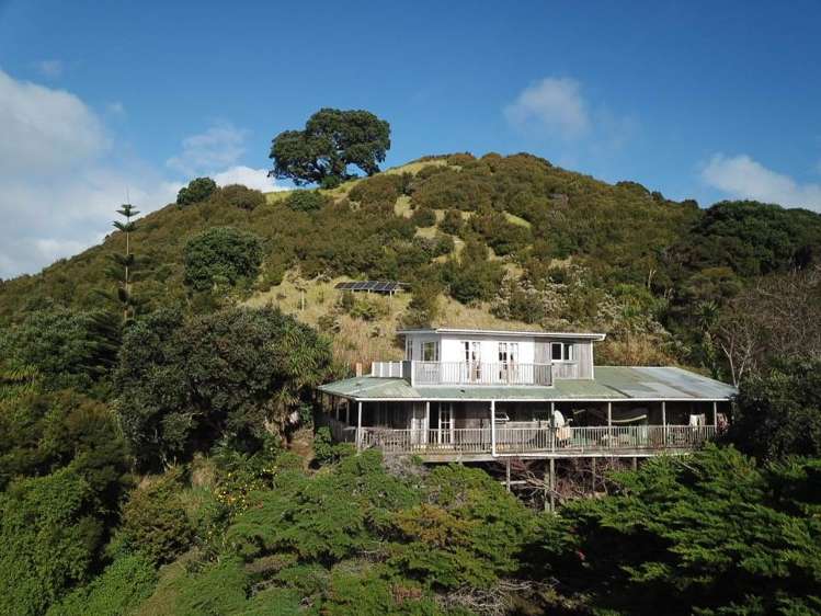 649 Medland Road Great Barrier Island_9