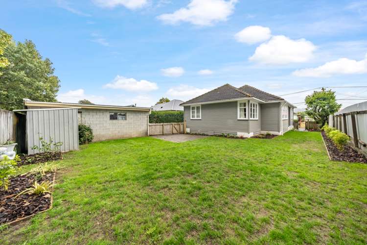 66 Strand Crescent Naenae_20