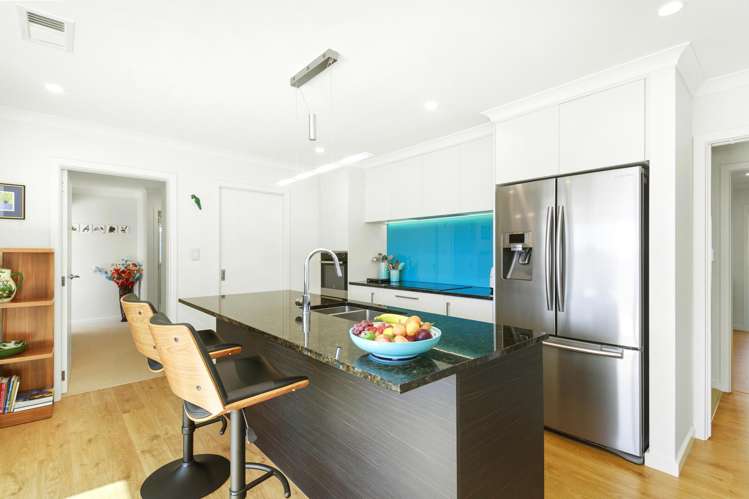 206 Navigation Drive Whitby_14