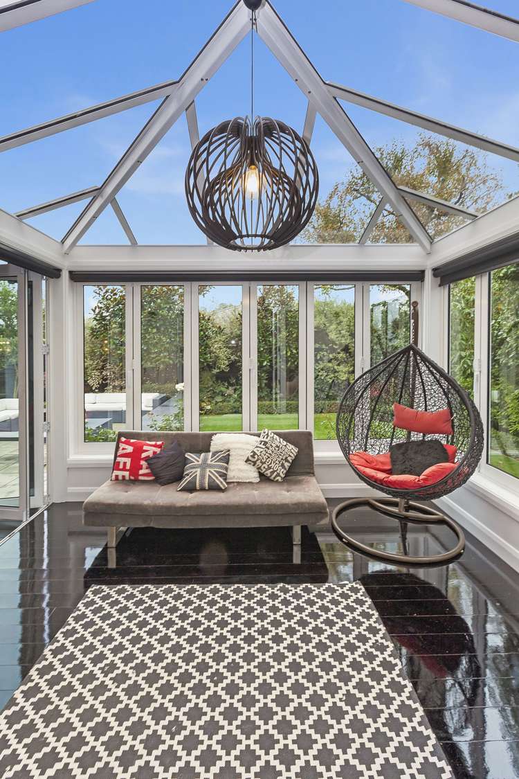 107 Office Road Merivale_13