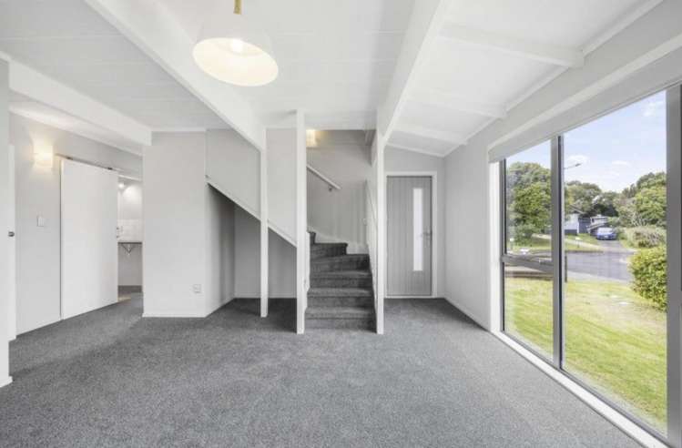 7 & 7A Litchfield Place Clarks Beach_7