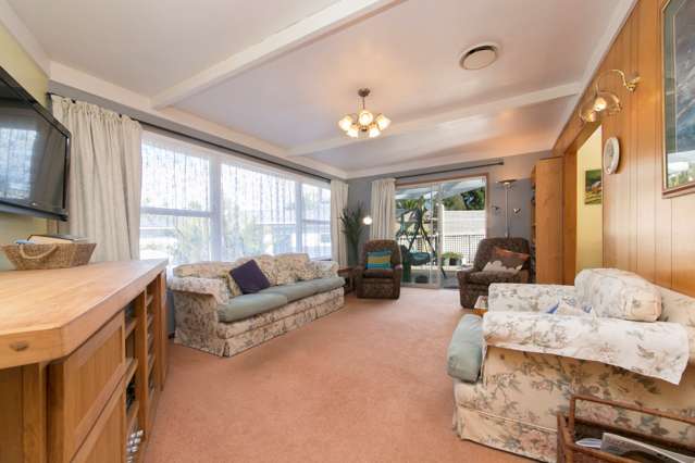 17 Rimutaka Place Titirangi_3