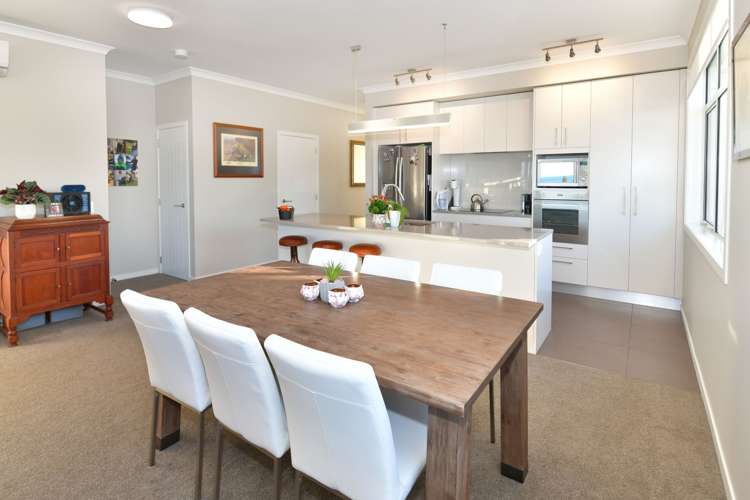 5 Ocean View Terrace Orewa_12