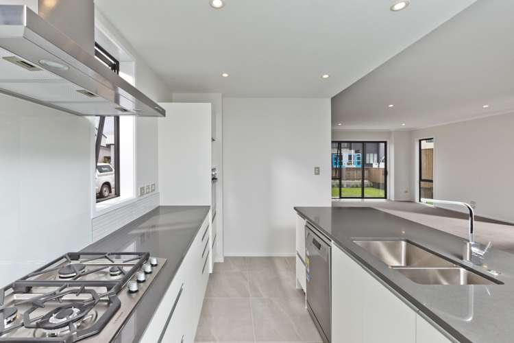 3 Sacred Kingfisher Road Hobsonville_10