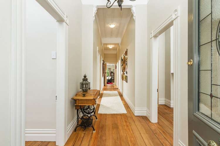 59 Lake Road Devonport_3