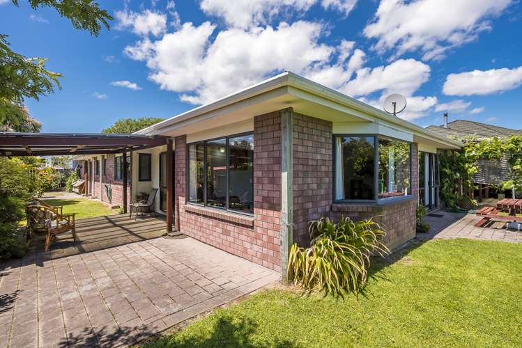 24 Campion Road Waikanae Beach_3