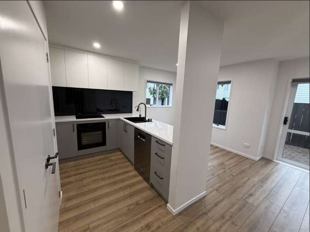 14/30 John Jennings Drive 10862_2